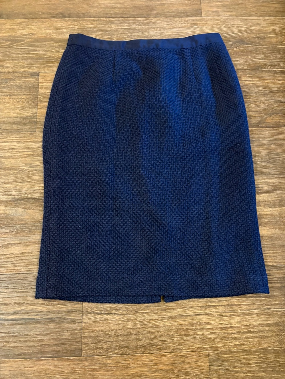 Boden Women’s Wool Blend Textured Navy Blue Dark Chic Academia Pencil Skirt SZ 6 - Picture 2 of 8
